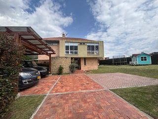 Foto 35 de En venta hermosa casa en Macadamia, La Calera