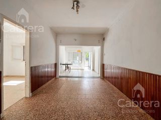 Foto 8 de Casa en Venta de 3 dormitorios patio y cochera, en La Plata
