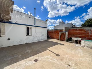 Foto 28 de Casa en Venta de 3 dormitorios patio y cochera, en La Plata