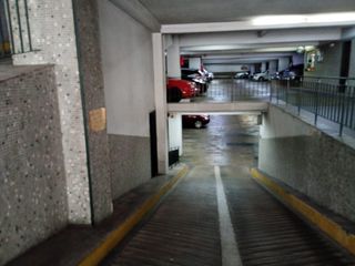 Foto 2 de Cochera en retiro en Venta