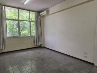 Foto 16 de Oficina en venta en el Centro de Pilar