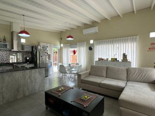 Foto 4 de Casa en venta - 3 Dormitorios 3 Baños - 602Mts2 - Valeria del Mar