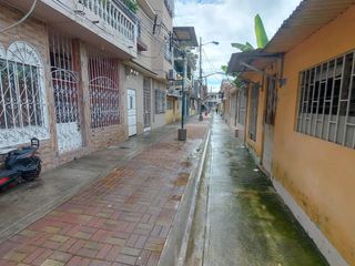 Foto 1 de Se vende casa rentera en calle peatonal de Floresta 1