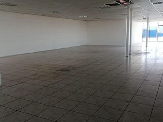 Foto 10 de Se renta edificio administrativo Av. Galo Plaza Lazo