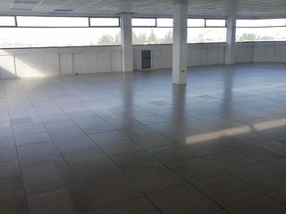 Foto 16 de Se renta edificio administrativo Av. Galo Plaza Lazo