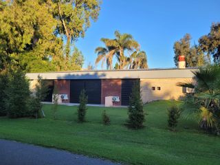 Foto 9 de Newman II, casa venta, moderna, restaurada a nuevo, 8 amb con pileta