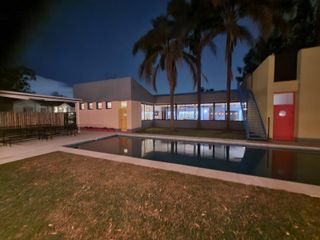 Foto 31 de Newman II, casa venta, moderna, restaurada a nuevo, 8 amb con pileta