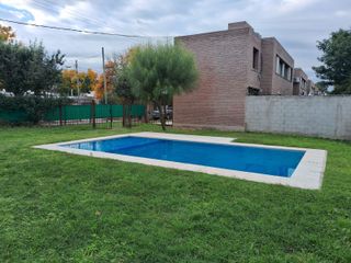 Foto 39 de Duplex en Alquiler en Housing Cruz del Sur, Barrio Inaudi, 3 dormitorios, 2 baños, SUM y pileta