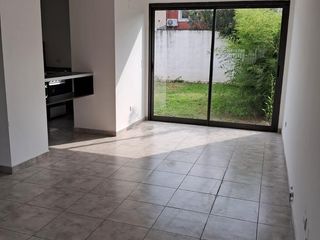 Foto 4 de Duplex en Alquiler en Housing Cruz del Sur, Barrio Inaudi, 3 dormitorios, 2 baños, SUM y pileta