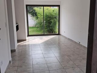 Foto 5 de Duplex en Alquiler en Housing Cruz del Sur, Barrio Inaudi, 3 dormitorios, 2 baños, SUM y pileta