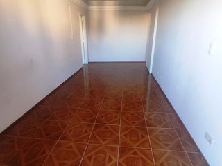 Foto 1 de Departamento 3 ambientes en Alquiler