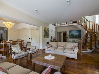 Foto 12 de Casa en venta de 5 dormitorios en villa Urquiza