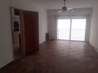 Foto 1 de Venta semipiso sobre Av. Colon