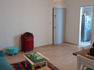 Foto 4 de Departamento en  Alquiler 2 ambientes Monte Castro