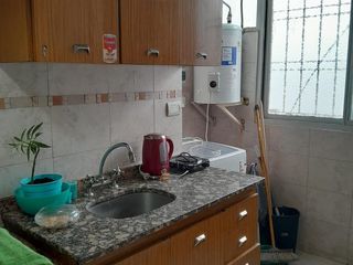 Foto 2 de Departamento en  Alquiler 2 ambientes Monte Castro