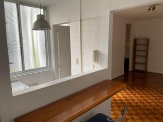Foto 3 de Departamento 2 ambientes en Recoleta - Alquiler.