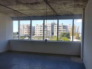 Foto 1 de Oficina en  Alquiler  en edificio Vientos del Delta, Nordelta