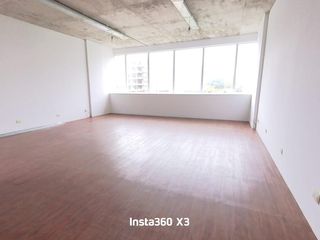 Foto 3 de Oficina en  Alquiler  en edificio Vientos del Delta, Nordelta