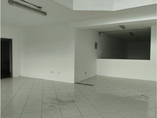Foto 21 de La Pradera, Local Comercial, 300m2, 3 Ambientes