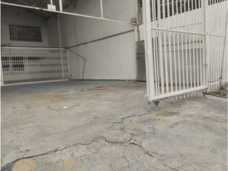 Foto 6 de La Pradera, Local Comercial, 300m2, 3 Ambientes
