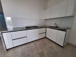 Foto 4 de ARRIENDO CASA ALTOS DEL PEÑON GIRARDOT $ 800.000