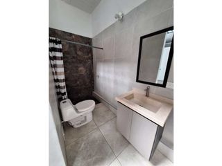Foto 9 de ARRIENDO CASA ALTOS DEL PEÑON GIRARDOT $ 800.000