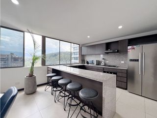 Foto 2 de Apartamento Dúplex en Venta altos del Poblado