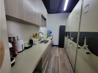 Foto 18 de Oficina en venta en Mazuren,