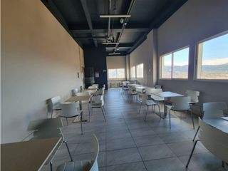Foto 9 de Oficina en venta en Mazuren,