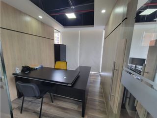 Foto 14 de Oficina en venta en Mazuren,