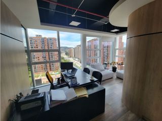 Foto 4 de Oficina en venta en Mazuren,