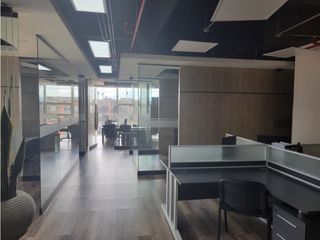 Foto 22 de Oficina en venta en Mazuren,
