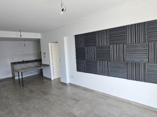 Foto 6 de Departamento en alquiler en Bernal Centro