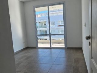 Foto 7 de Departamento en alquiler en Bernal Centro