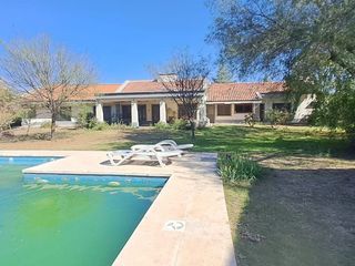 Foto 11 de VENTA CASA 3 DOR PILETA QUINCHO V EUCARISTICA