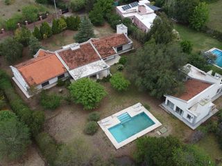 Foto 2 de VENTA CASA 3 DOR PILETA QUINCHO V EUCARISTICA