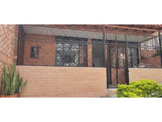 Foto 1 de SE VENDE CASA EN EL BARRIO MANATIAL DE FLORIDABLANCA SANTANDER