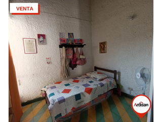 Foto 11 de CASA CENTRAL DE DOS PISOS EN CONJUNTO CERRADO