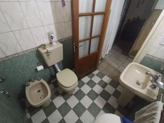 Foto 14 de Casa en  Venta en Pompeya c cochera patio y fondo
