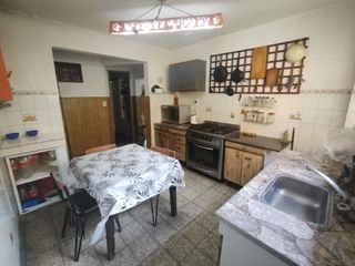 Foto 12 de Casa en  Venta en Pompeya c cochera patio y fondo