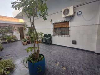Foto 11 de Casa en  Venta en Pompeya c cochera patio y fondo