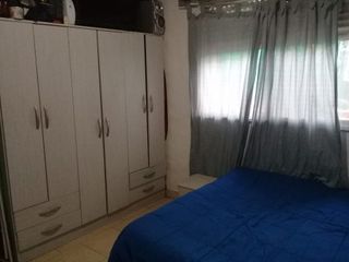 Foto 3 de Casa venta en bloque de tres departamentos