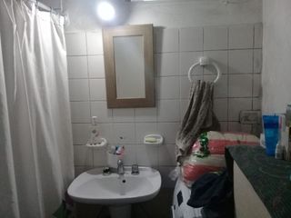 Foto 4 de Casa venta en bloque de tres departamentos