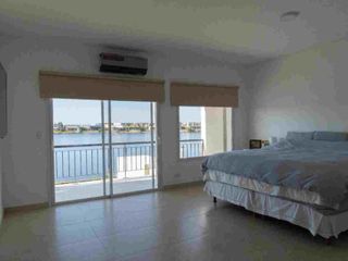 Foto 12 de Venta casa San Gabriel a la Laguna vista abierta
