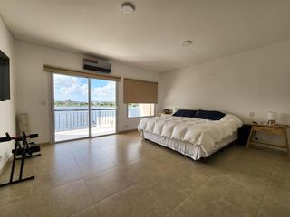 Foto 9 de Venta casa San Gabriel a la Laguna vista abierta