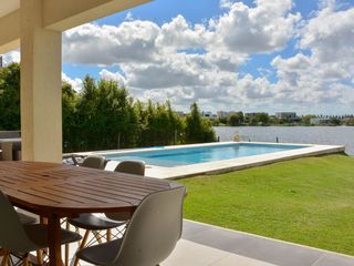 Foto 1 de Venta casa San Gabriel a la Laguna vista abierta