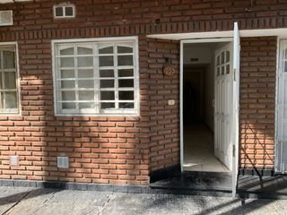 Foto 1 de Departamento en Alquiler Ramos Mejia / La Matanza (A108 8043)