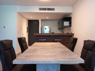 Foto 5 de 2 AMBIENTES ALQUILER LUMIERE BOULEVARD. SE ENTREGA AMOBLADO Y EQUIPADO.