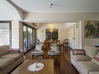 Foto 12 de Casa de 5 dormitorios en villa Urquiza