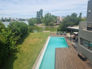 Foto 21 de Alquiler anual Santa Bárbara a la laguna, con pileta climatizada